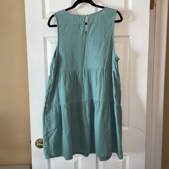 Universal Thread tiered dress with pockets - Picture 7 of 7